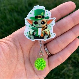 Baby Yoda St.Patrick Badge Holder